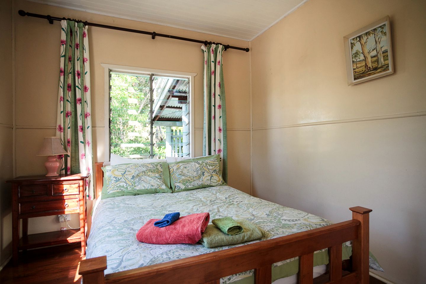 Charming Cabin with Kitchenette, Perfect for a Hiking Tripe to Queen Mary Falls in Barney, Queensland