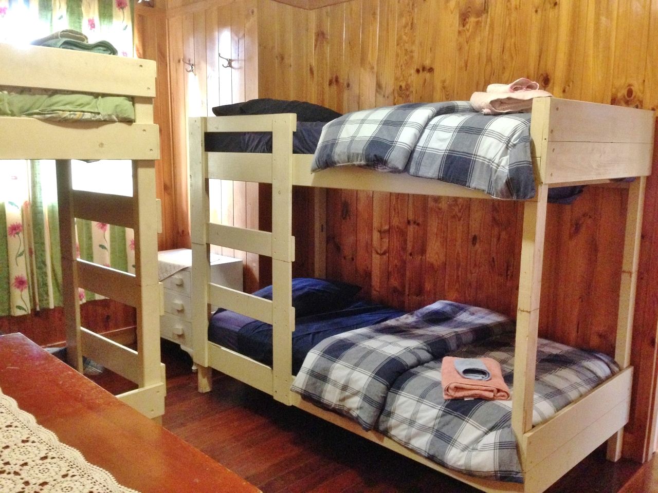 Rustic Cabin in the Scenic Rim Region of Queensland, with Easy Access to Mt. Barney National Park