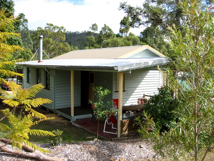 Cabins (Australia, Barney, Queensland)