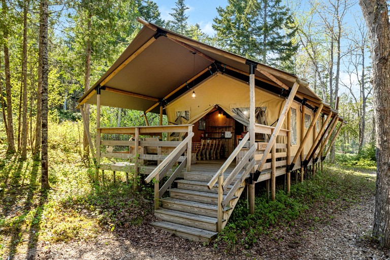 Safari Tents (United States of America, Bar Harbor, Maine)