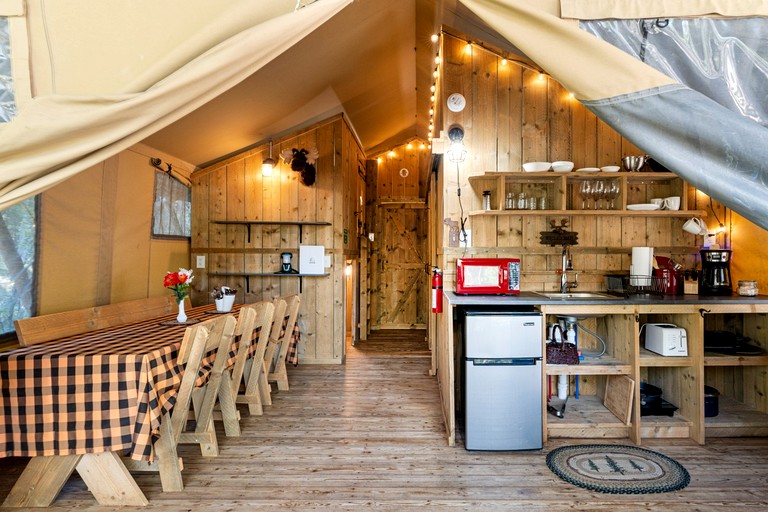 Safari Tents (United States of America, Bar Harbor, Maine)