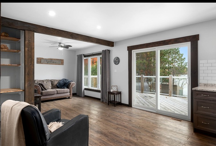 Cottages (Canada, Combermere, Ontario)