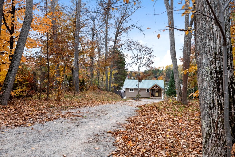 Cottages (Canada, Combermere, Ontario)