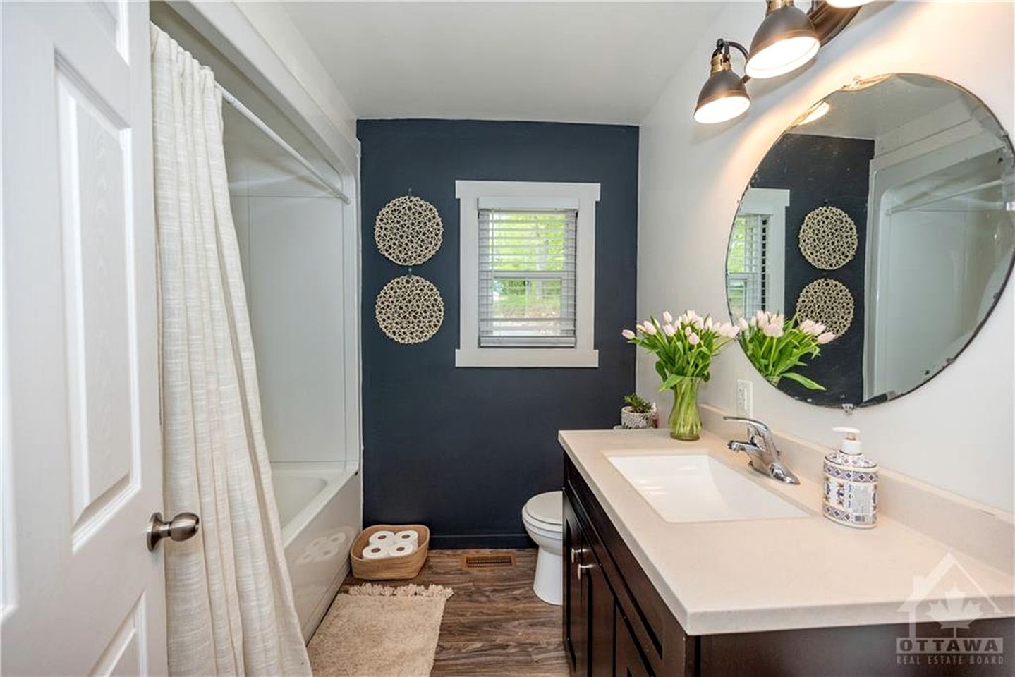 Cozy Lakeside Cottage with Fire Pit in Combermere, Ontario