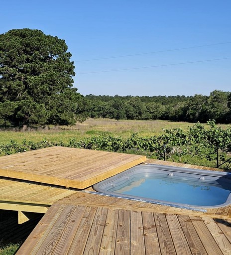 Domes (United States of America, Smithville, Texas)