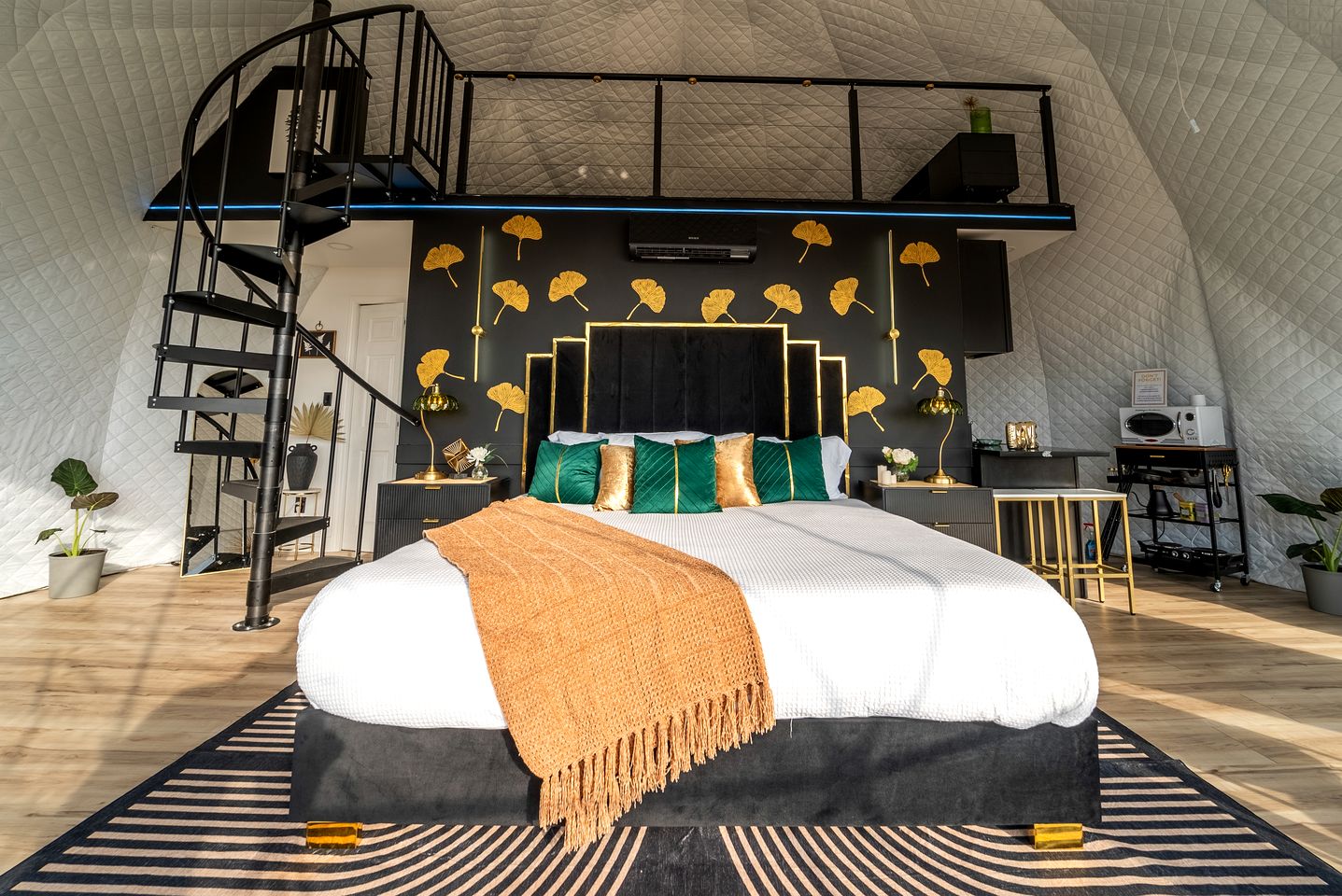 Incredible Luxurious Dome for a Relaxing Getaway in Smithville, Texas