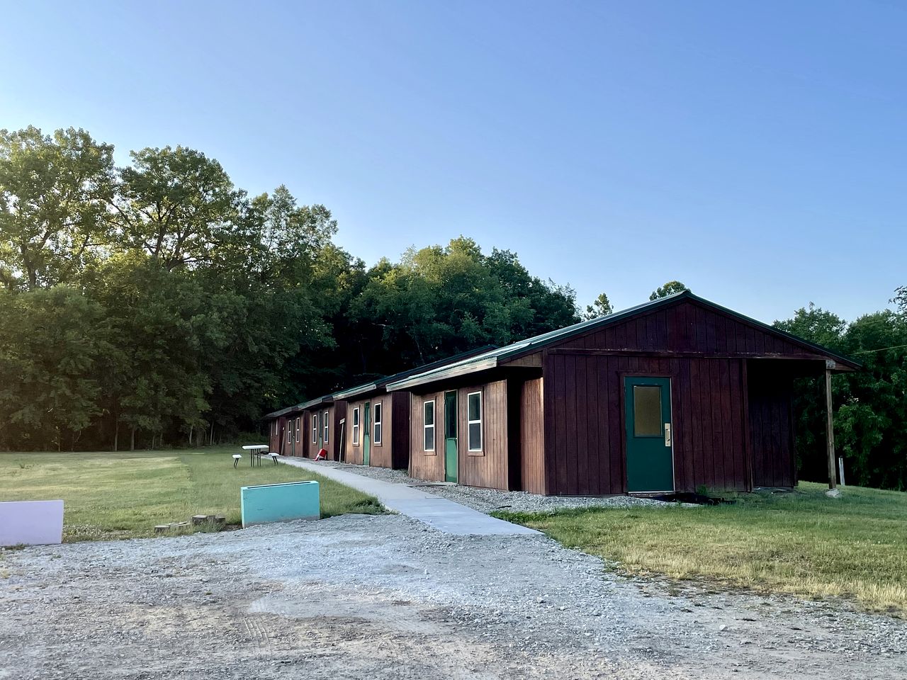 Wonderful Cabin that Sleeps 12 near the Cedar River in Letts, Iowa