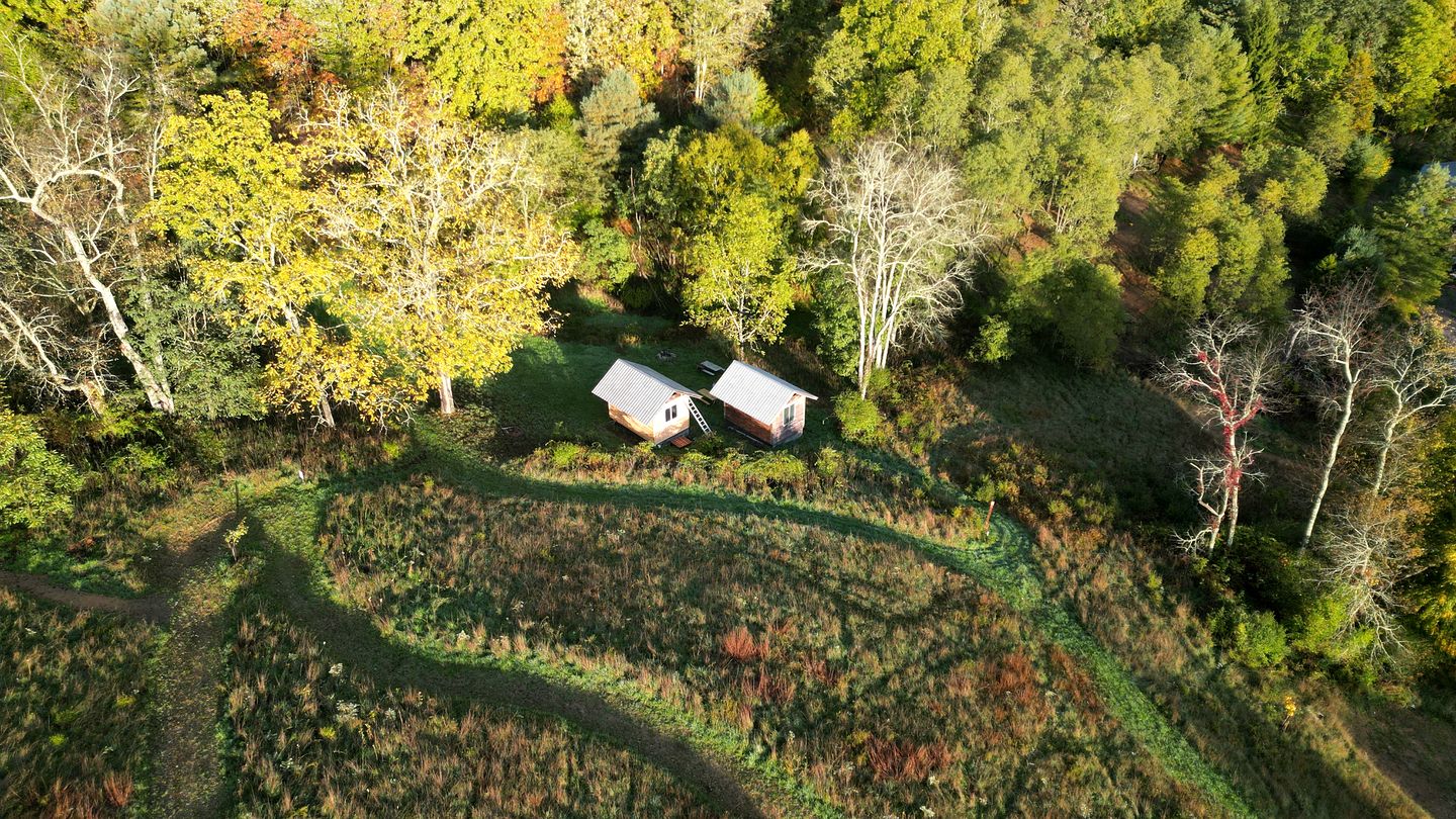 Rustic Cabin with Fire Pit Surrounded by Nature in Sugar Grove, West Virginia