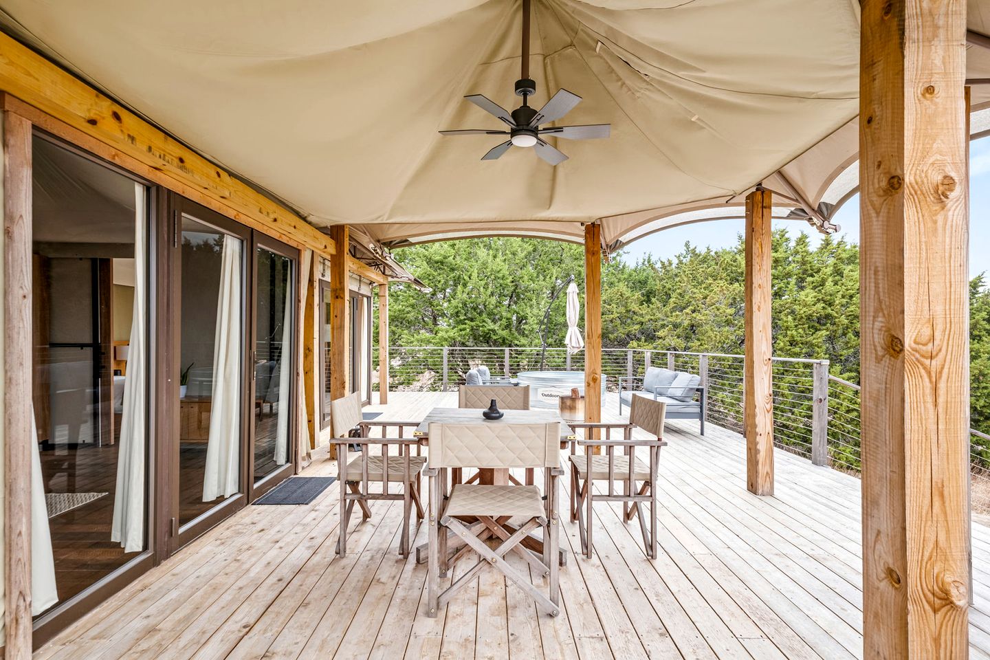Gorgoeus Glamping Lodge with Spa-Like Bathroom for a Memorable Vacation in Nature in Stonewall, Texas