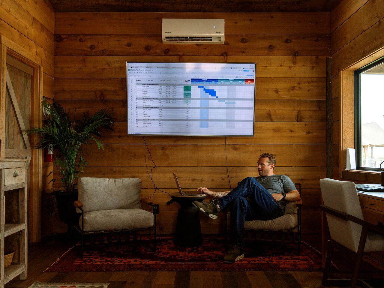 Gorgoeus Glamping Lodge with Spa-Like Bathroom for a Memorable Vacation in Nature in Stonewall, Texas