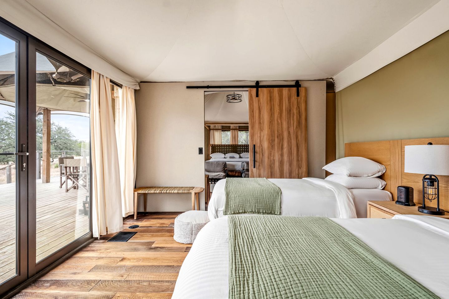 Gorgoeus Glamping Lodge with Spa-Like Bathroom for a Memorable Vacation in Nature in Stonewall, Texas