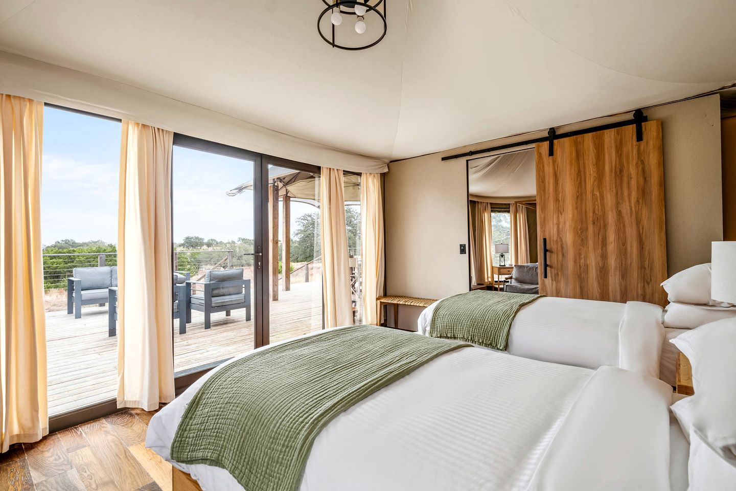 Gorgoeus Glamping Lodge with Spa-Like Bathroom for a Memorable Vacation in Nature in Stonewall, Texas