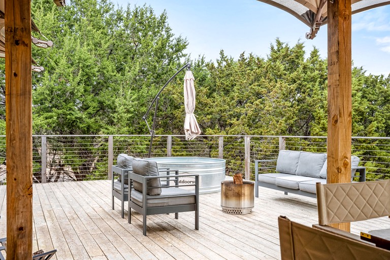 Tented Cabins (United States of America, Stonewall, Texas)