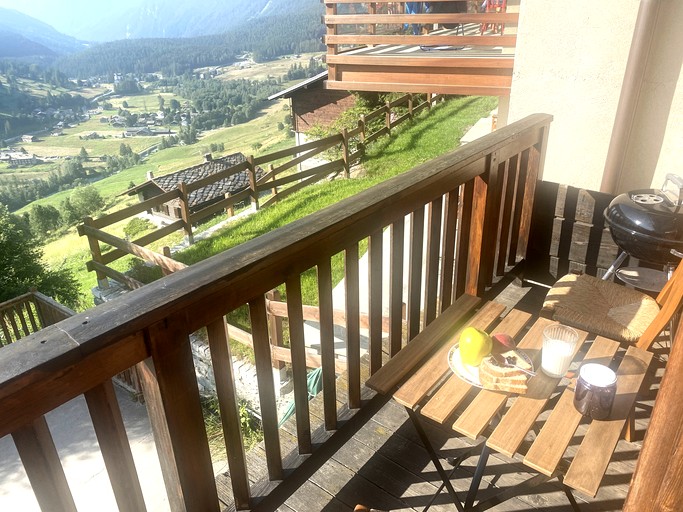 Cozy Rascard in the Alps with Stunning Views for a Peaceful Getaway in Valle d'Aosta, Italy