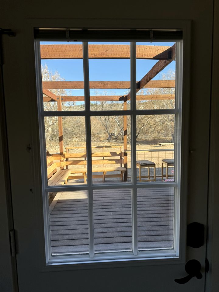 Cozy Creekside Cottage with Deck and Fire Pit in Camp Verde, Arizona