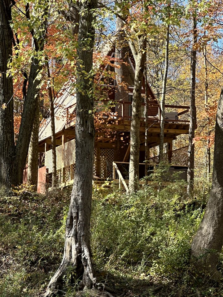 Incredible A-Frame Tree House Overlooking the Raystown Branch Juniata River and Surrounded by Trees for a Peaceful Getaway in Hopewell, Pennsylvania