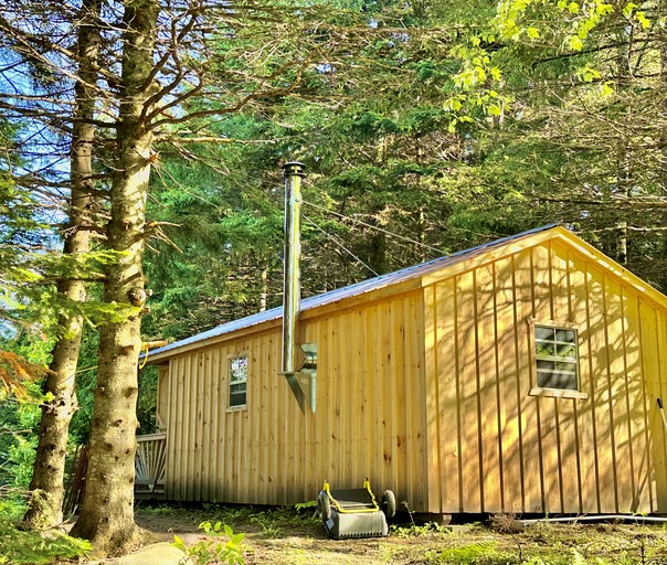Cabins (United States of America, Barton, Vermont)