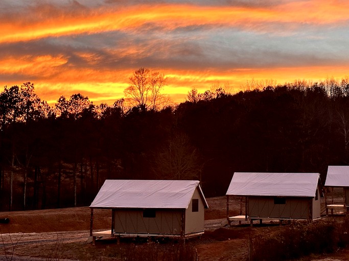 Tented Cabins (United States of America, Old Fort, Tennessee)