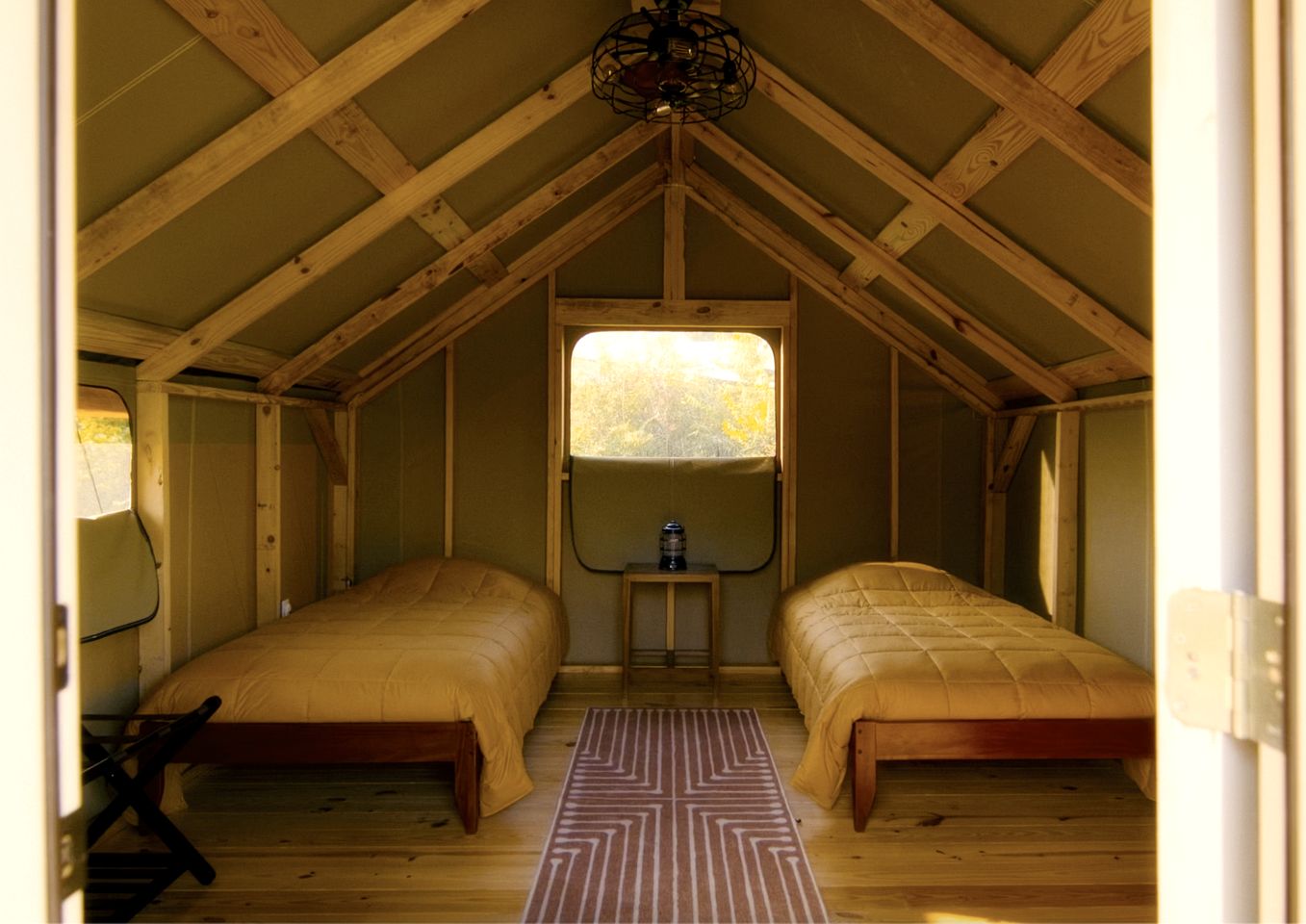 Cozy Canvas Glamping Cabins with Forest Views & Stargazing near Waterfalls in Old Fort, Tennessee