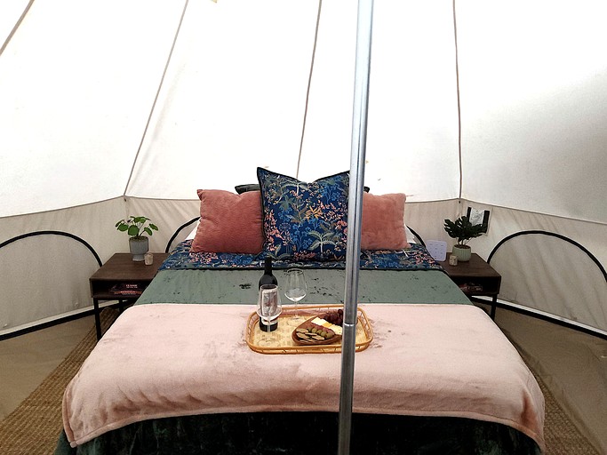 Bell Tents (United States of America, Talkeetna, Alaska)