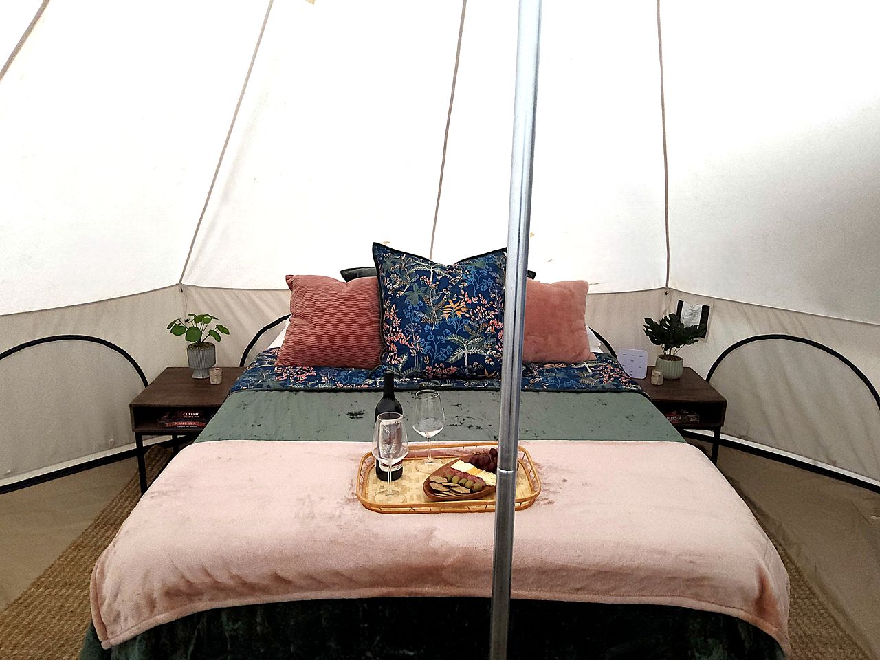 Cozy Bell Tent at an Adults-Only Boutique Outdoor Retreat near Talkeenta, Alaska