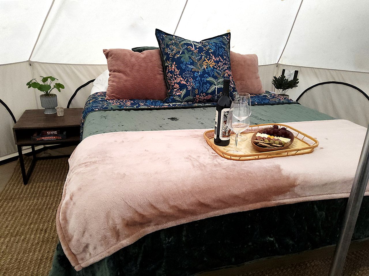 Cozy Bell Tent at an Adults-Only Boutique Outdoor Retreat near Talkeenta, Alaska