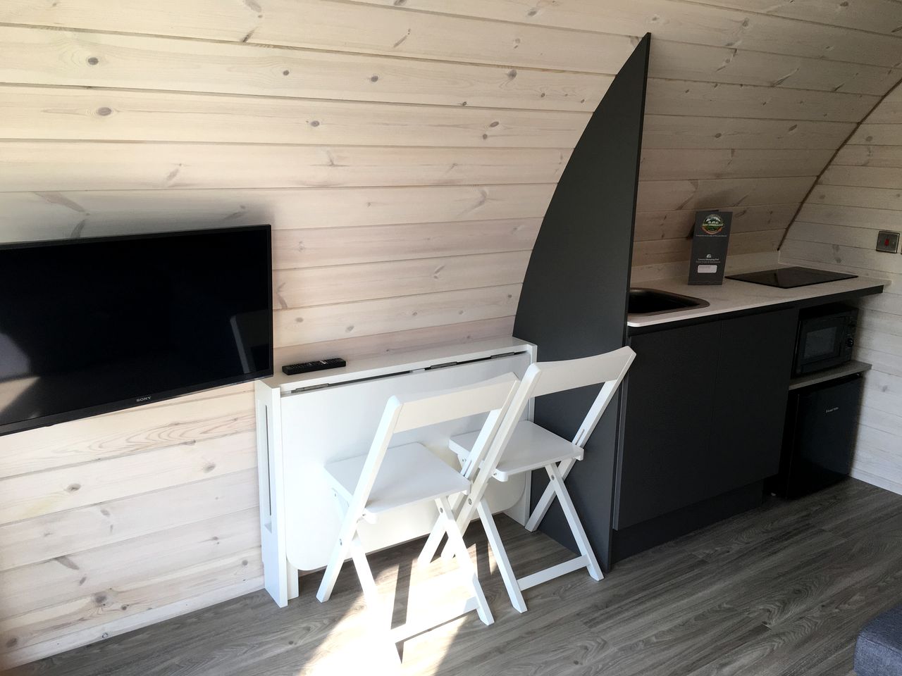 Beautiful Glamping Pod at an Incredible Holiday Park in the Countryside for a Relaxing Escape in Lancaster, England