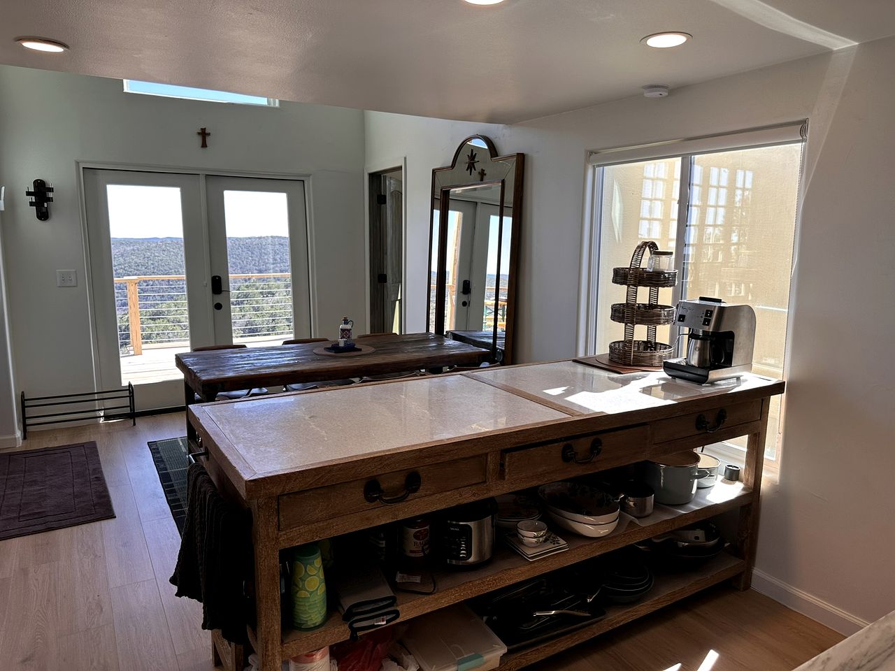 Peaceful Cottage Retreat with Incredible Views in the Hills near Leakey, Texas