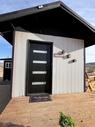 Delightful Cozy Cabin for a Serene Couples Retreat in Joshua Tree, California | Cabins (Joshua Tree, California, United States of America)