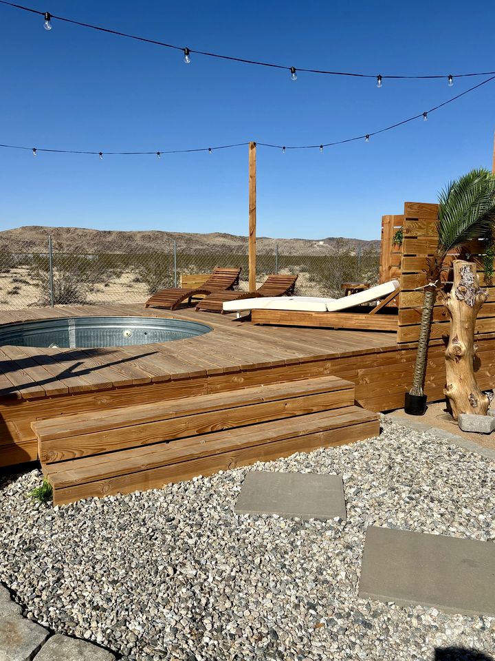 Delightful Cozy Cabin for a Serene Couples Retreat in Joshua Tree, California