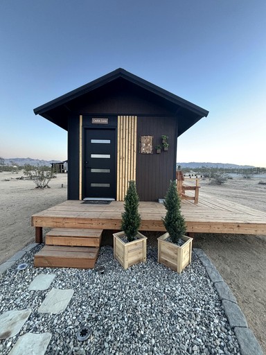Delightful Cozy Cabin for a Serene Couples Retreat in Joshua Tree, California | Cabins (Joshua Tree, California, United States of America)