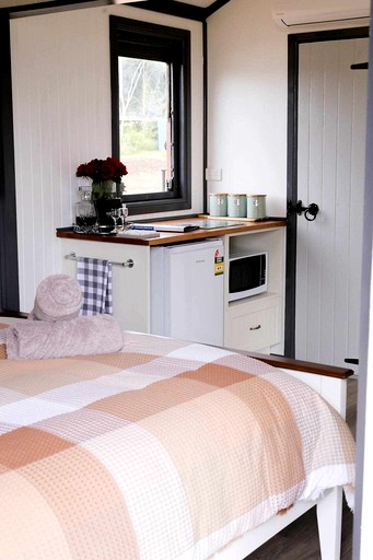 Cabooses (Australia, Yungaburra, Queensland)