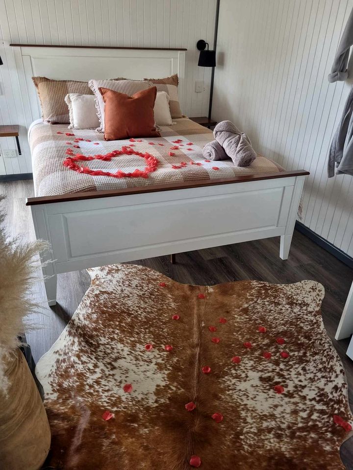 Unique Train Carriage Accommodation for a Memorable Couples Escape in Nature in Yungaburra, Queensland