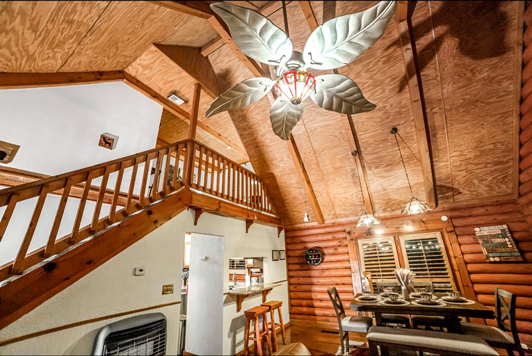 Cabins (United States of America, McDonough, Georgia)
