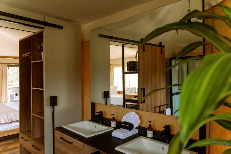 Tented Cabins (United States of America, Stonewall, Texas)