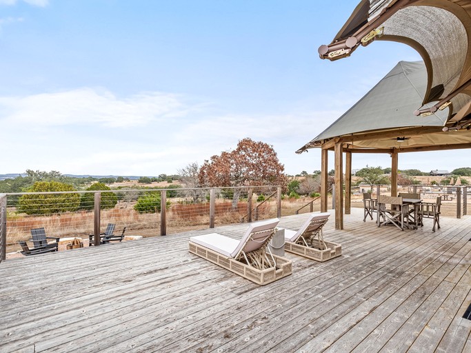 Tented Cabins (United States of America, Stonewall, Texas)