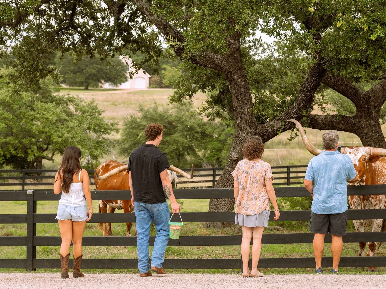 Luxurious Glamping Lodge with Wrap-Around Deck for an Amazing Getaway in Stonewall, Texas