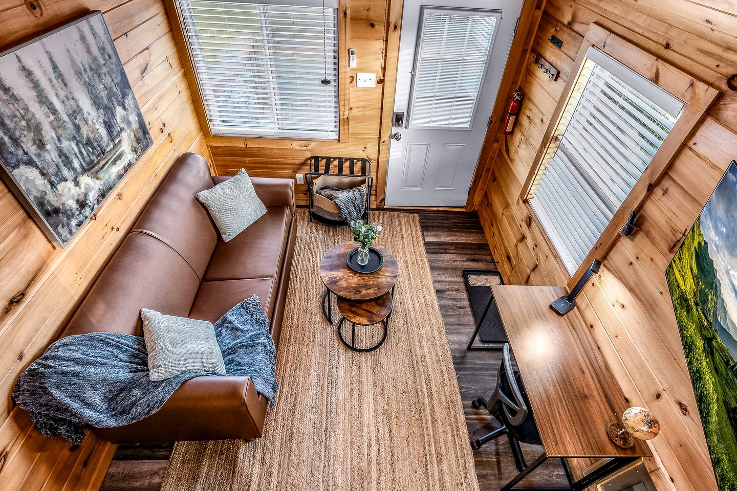 Charming Tiny House by the Great Smoky Mountains National Park in Sevierville, Tennessee