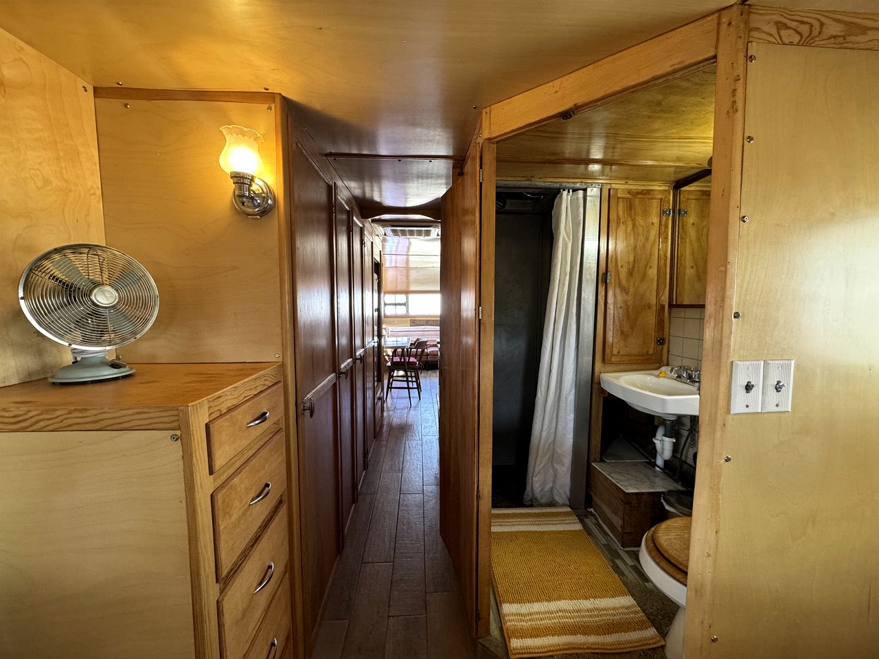 Vintage Caravan in Joshua Tree, Perfect for Stargazing for a Peaceful Getaway in California