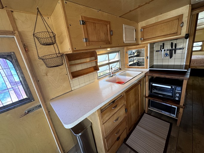 Caravans (United States of America, Joshua Tree, California)