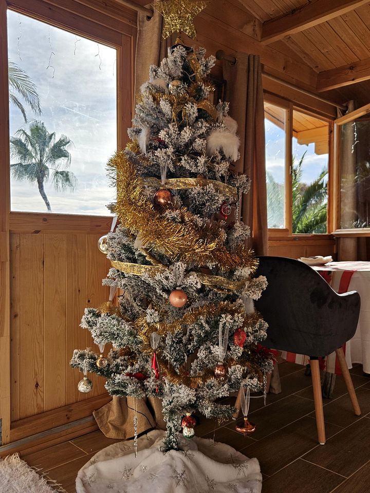 Gorgeous Cozy Cabin with Mediterranean Sea Views for an Amazing Escape in Javea, Spain