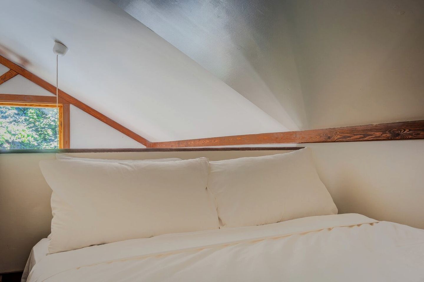 Unique Cabin with Modern Interior Surrounded by Nature for a Peaceful Escape in Harrington, Quebec