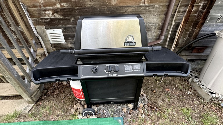 Cabins (Canada, Nipissing, Ontario)