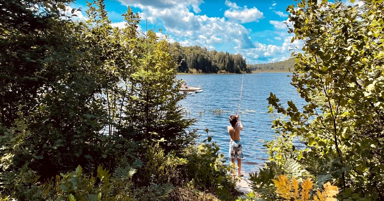 Cabins (Canada, Nipissing, Ontario)