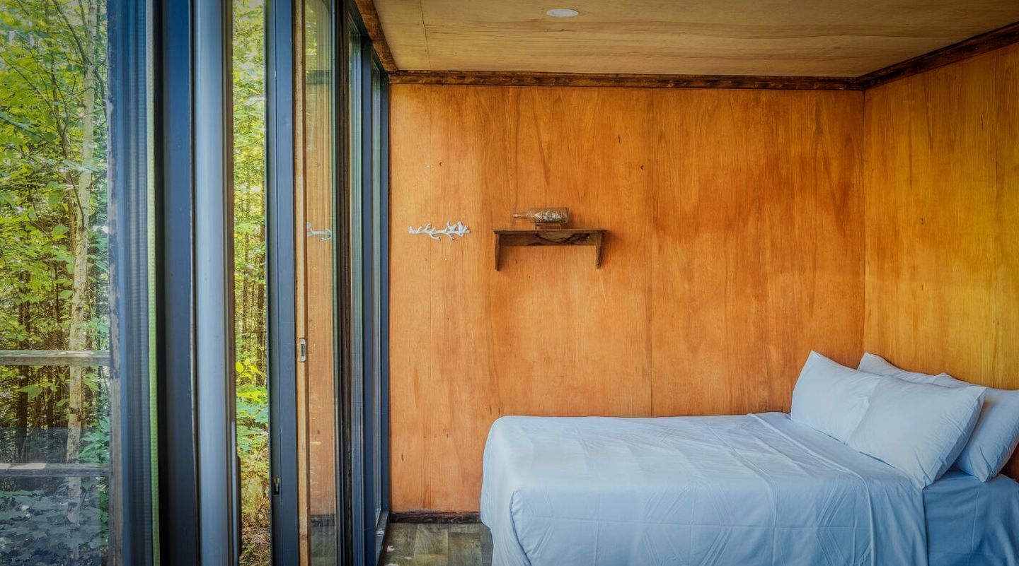 Secluded Tiny House Surrounded by Trees for a Peaceful Escape in Nature near Harrington, Quebec