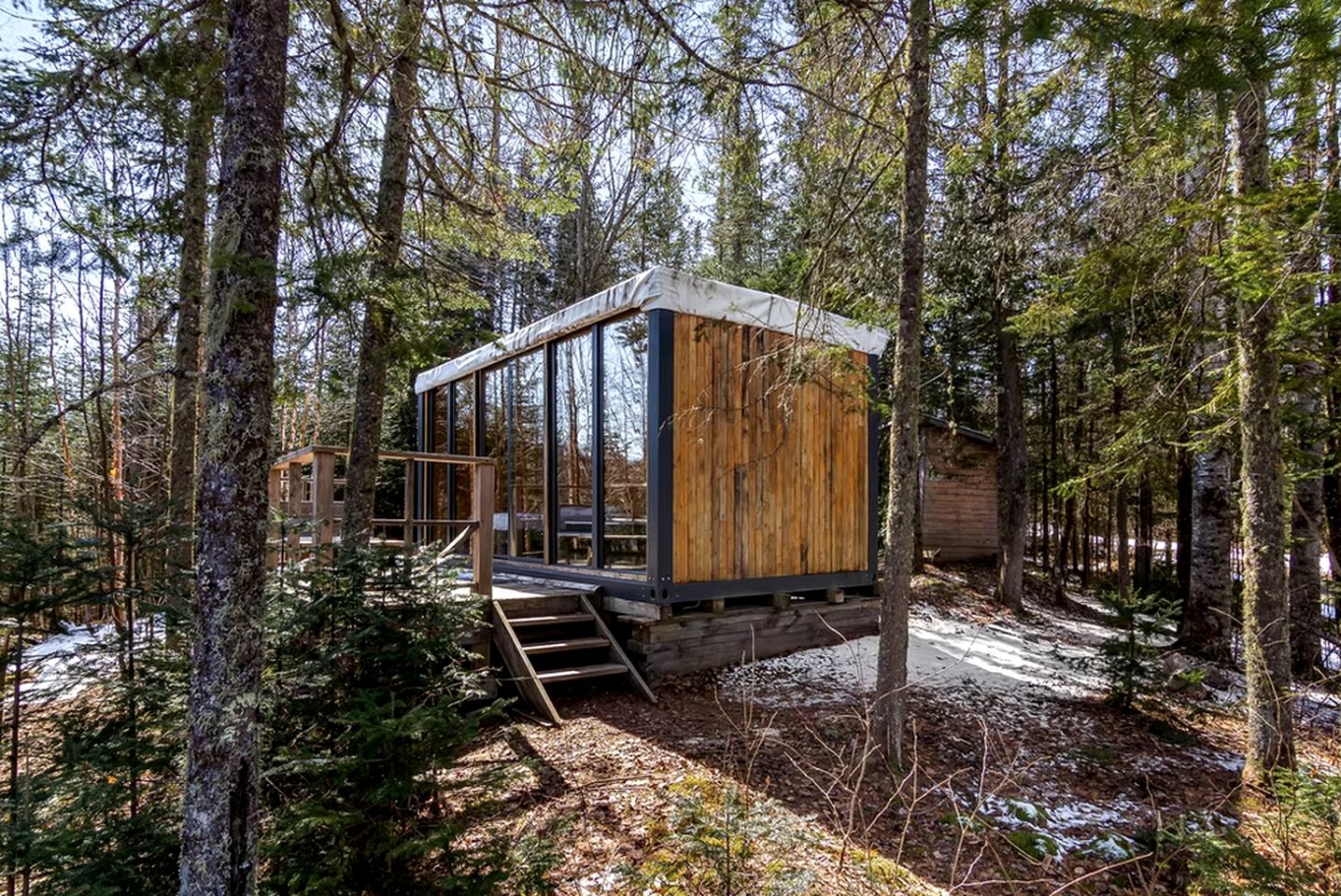 Secluded Tiny House Surrounded by Trees for a Peaceful Escape in Nature near Harrington, Quebec