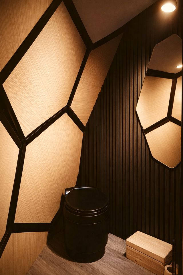 Unique Arctic Igloo Experience with Stunning Aurora Views in Norrbotten, Sweden