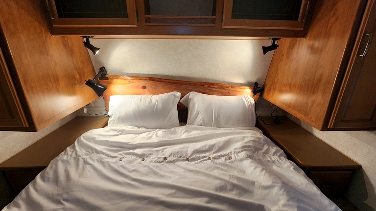 Caravans (Canada, Duncan, British Columbia)