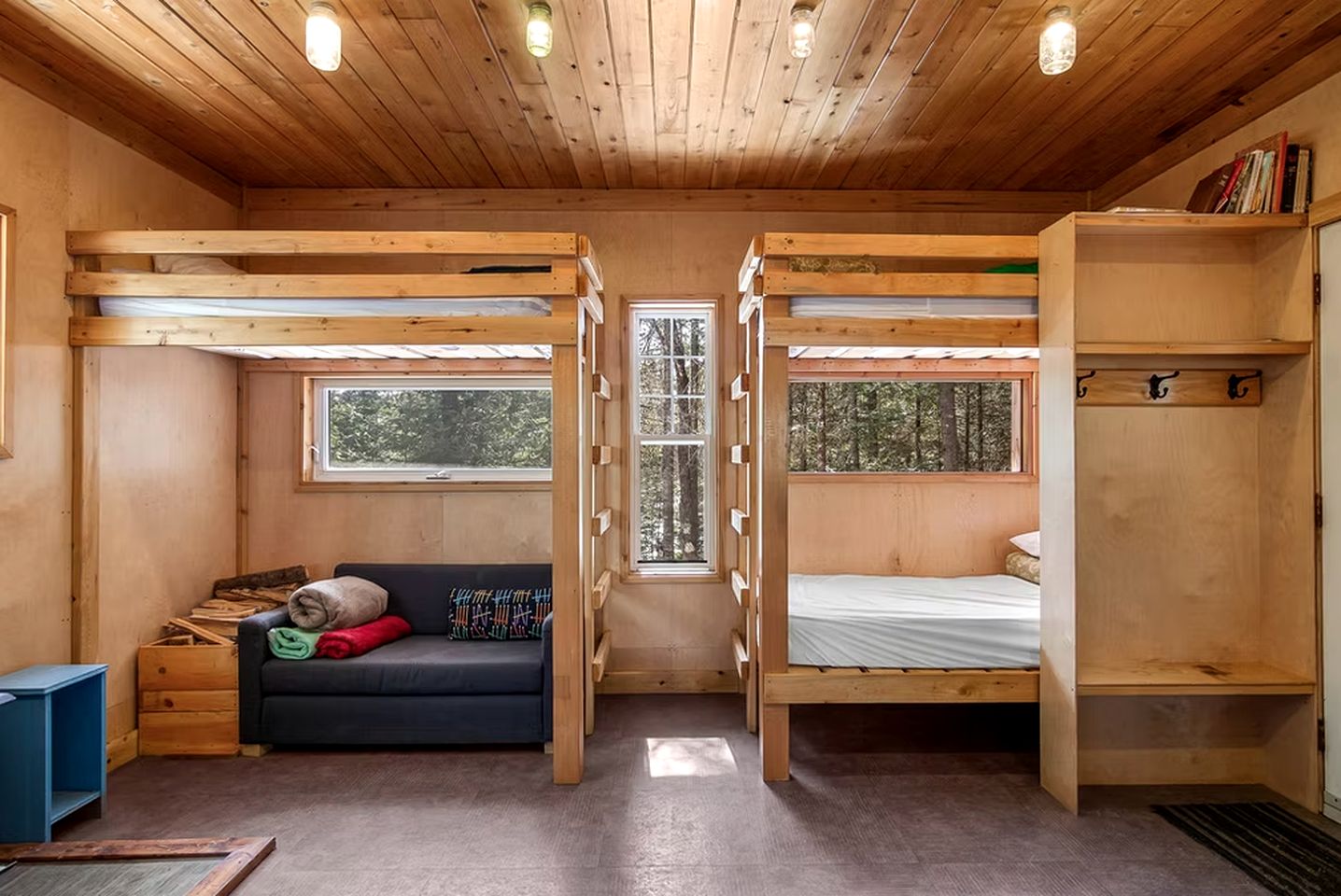 Cozy Dorm-Style Cabin for Group Getaways in the Nature of Harrington, Quebec