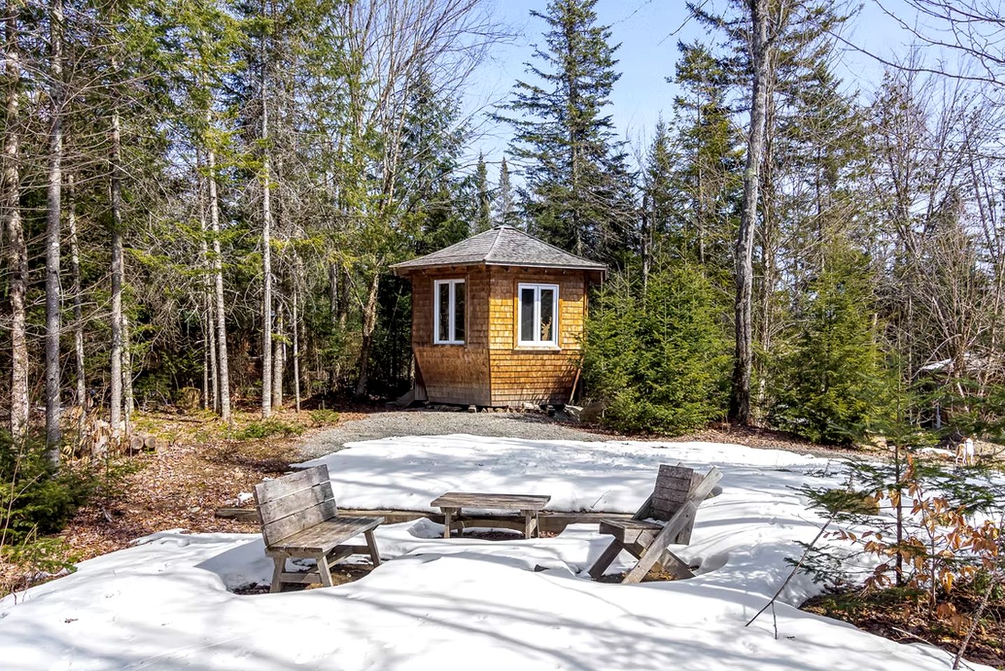 Incredible Hexagonal Pod for a Unique Glamping Escape in Nature in Harrington, Quebec